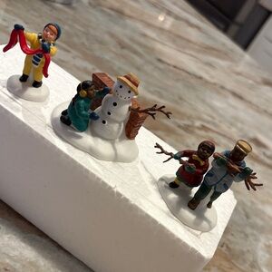 Christmas in the City, “Playing in the Snow” NIB